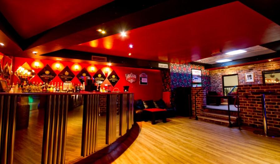 Lourenzos Bar · Dunfermline Licklist