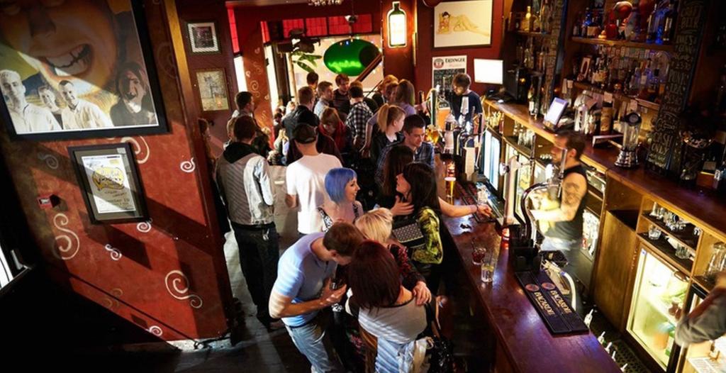 Santiago Bar · Leeds Licklist