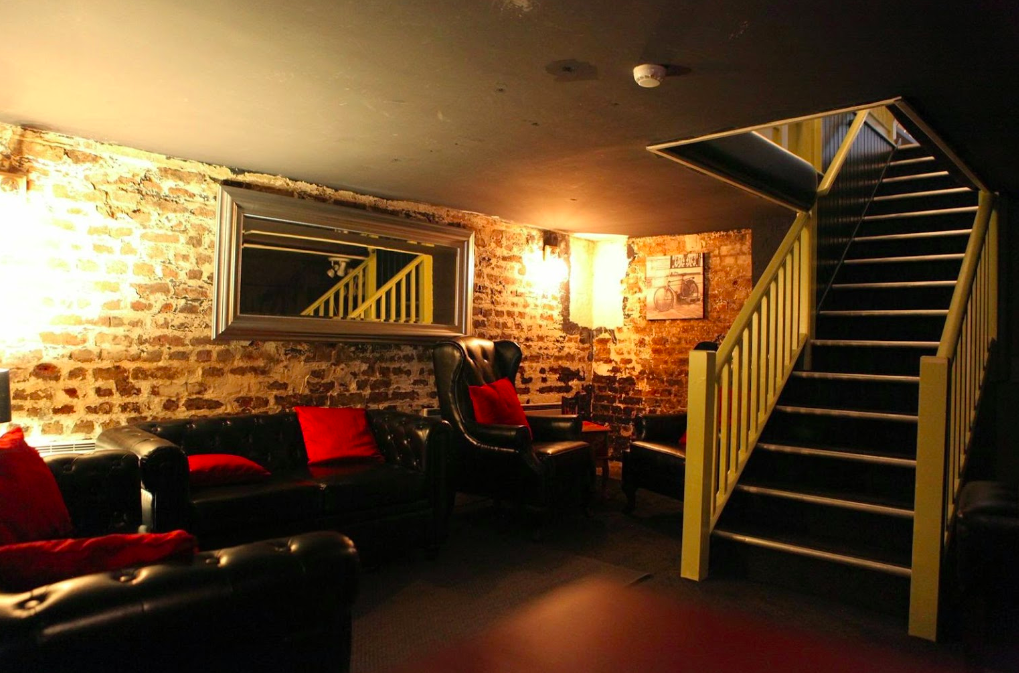 The Kent Cocktail Bar & Lounge · Gravesend Licklist