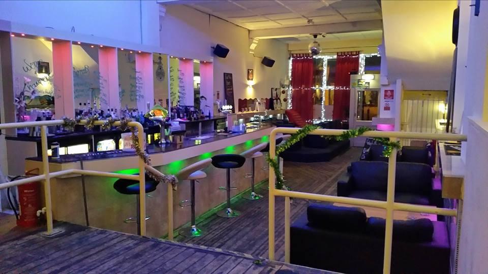 Retro Lounge Bar · Bury Licklist