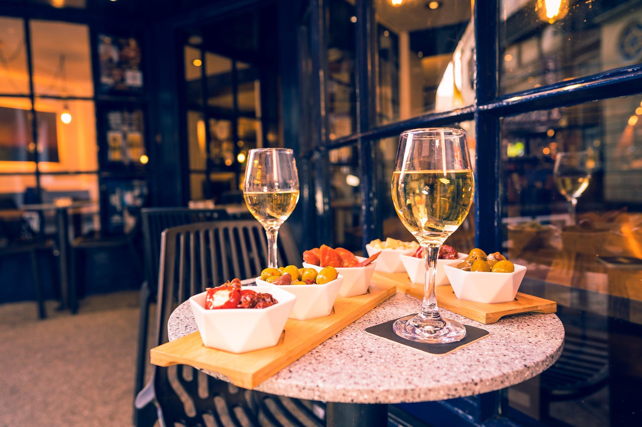 Coolings Table Bookings · Exeter Licklist